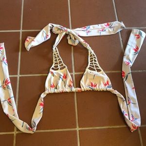 Acacia Secrets top in Bird of Paradise